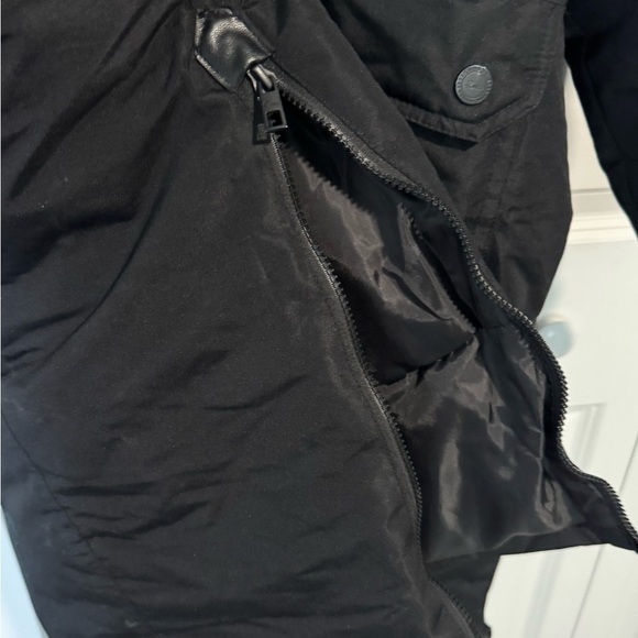 Black super warm mid leng winter coat​​​ - Picture 2 of 9